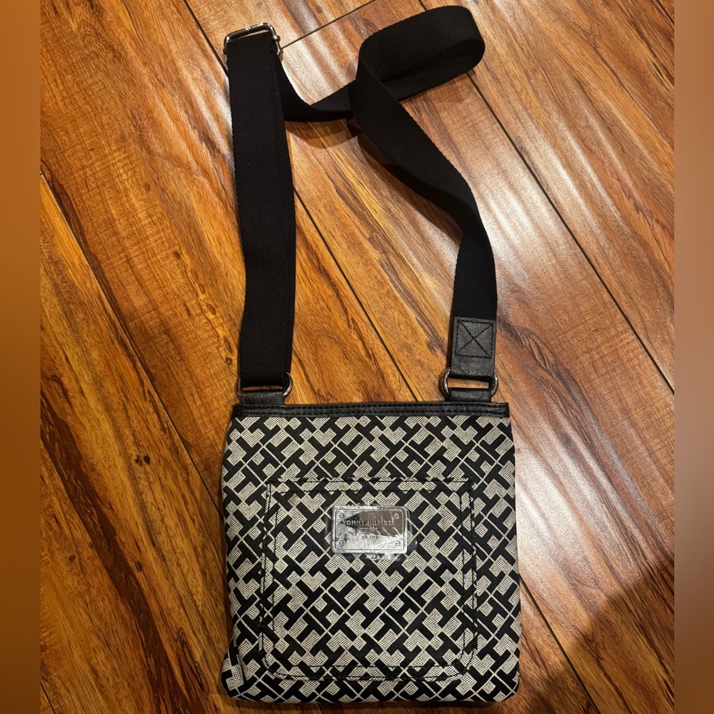 New Tommy Hilfiger Crossbody Bag Purse